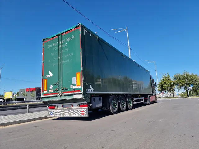 Напівпричіп з рухомою підлогою 92 м³